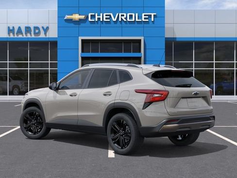 New 2026 Chevrolet Trax ACTIV w/ Driver Confidence Package FWD image 3