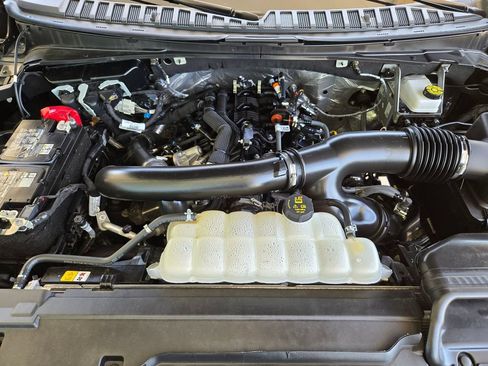 Used 2025 Lincoln Navigator Reserve AWD/4WD image 39