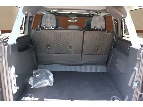 Used 2025 Ford Bronco Heritage Edition AWD/4WD image 17
