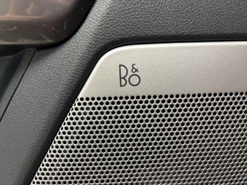 Used 2023 Ford F150 Lariat w/ Equipment Group 502A High image 27