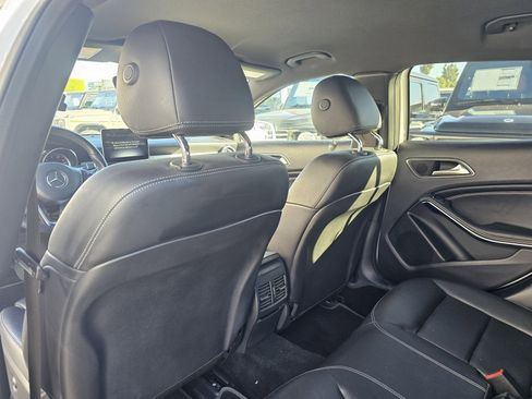 Used 2020 Mercedes-Benz GLA 250 image 7