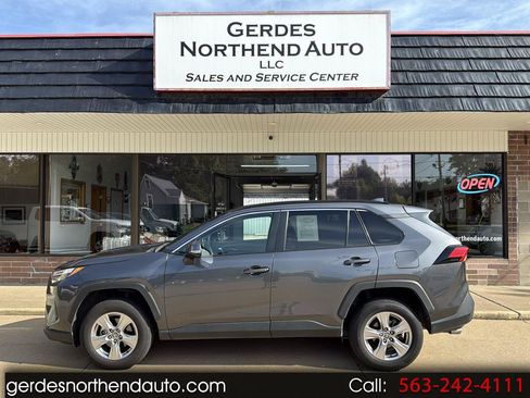 Used 2024 Toyota RAV4 XLE FWD image 1