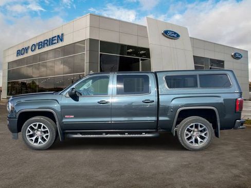 Used 2017 GMC Sierra 1500 SLT AWD/4WD image 3