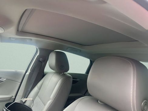 Used 2018 Chevrolet Impala LT w/ Sunroof and Spoiler Package image 21