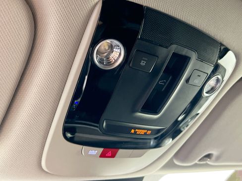 Used 2025 Kia Sorento SX FWD image 20