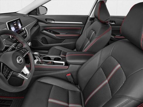 New 2026 Nissan Altima 2.5 SR FWD image 6