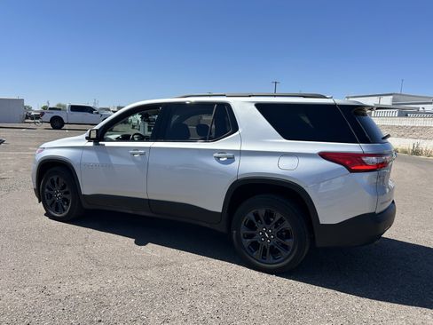 Used 2020 Chevrolet Traverse RS image 3