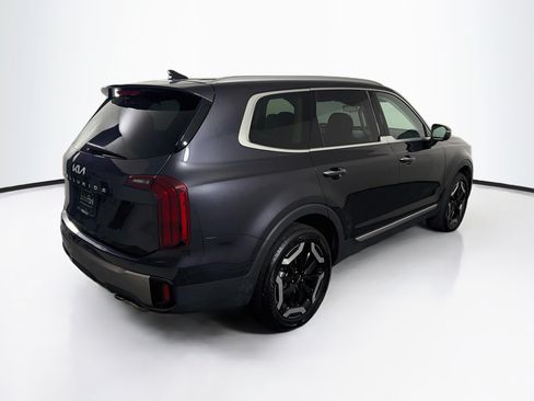 Used 2025 Kia Telluride S FWD image 9