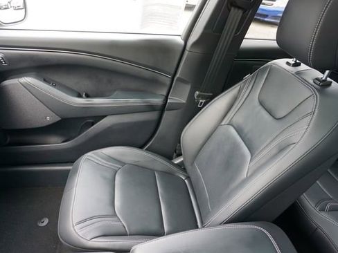 Used 2025 Ford Mustang Mach-E Premium image 35