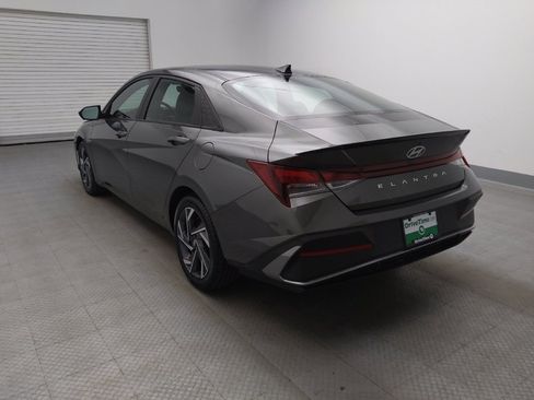 Used 2025 Hyundai Elantra Sport FWD image 5