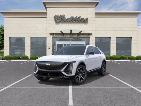 New 2026 Cadillac Lyriq Sport AWD/4WD image 9