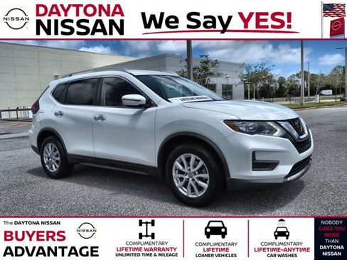 Used 2020 Nissan Rogue SV FWD image 1