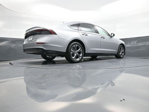 Certified 2025 Honda Accord EX-L image 28