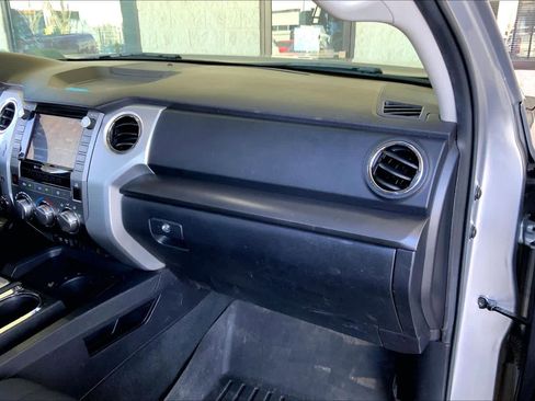 Used 2020 Toyota Tundra SR5 w/ SR5 Upgrade Package image 18