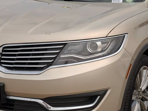 Used 2017 Lincoln MKX Reserve AWD/4WD image 10