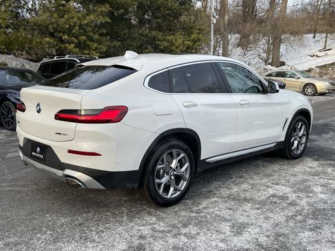 Certified 2025 BMW X4 xDrive30i w/ Premium Package image 5