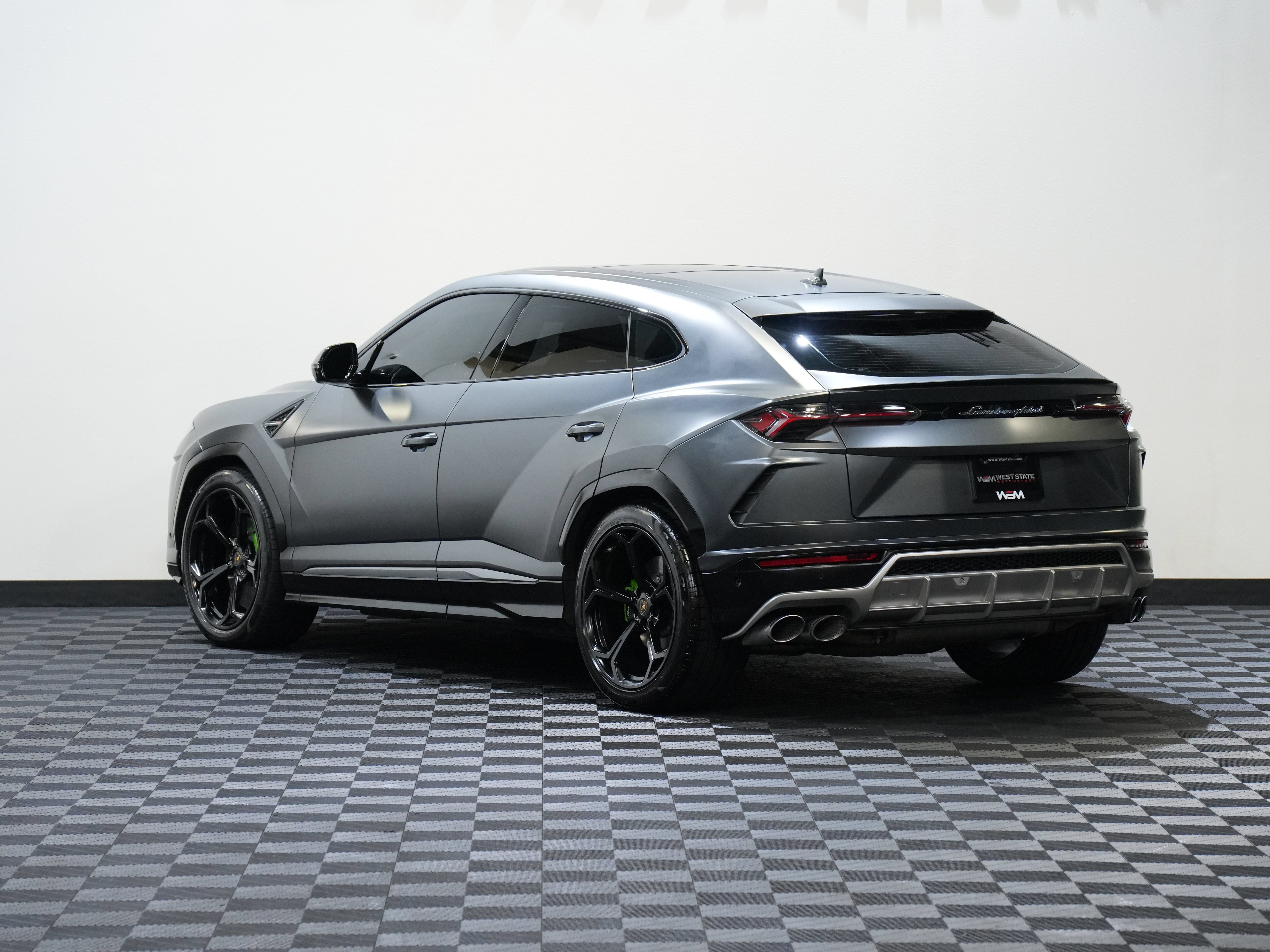 Used 2019 Lamborghini Urus AWD/4WD image 8