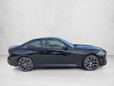 Certified 2024 BMW 230i Coupe image 4