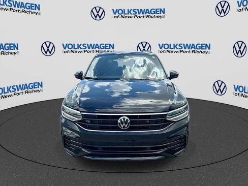 Used 2024 Volkswagen Tiguan SE R-Line FWD image 17