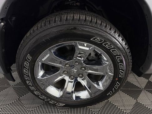 Used 2025 RAM 1500 Big Horn AWD/4WD image 12