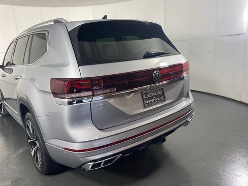 Used 2025 Volkswagen Atlas SEL Premium R-Line AWD/4WD image 9