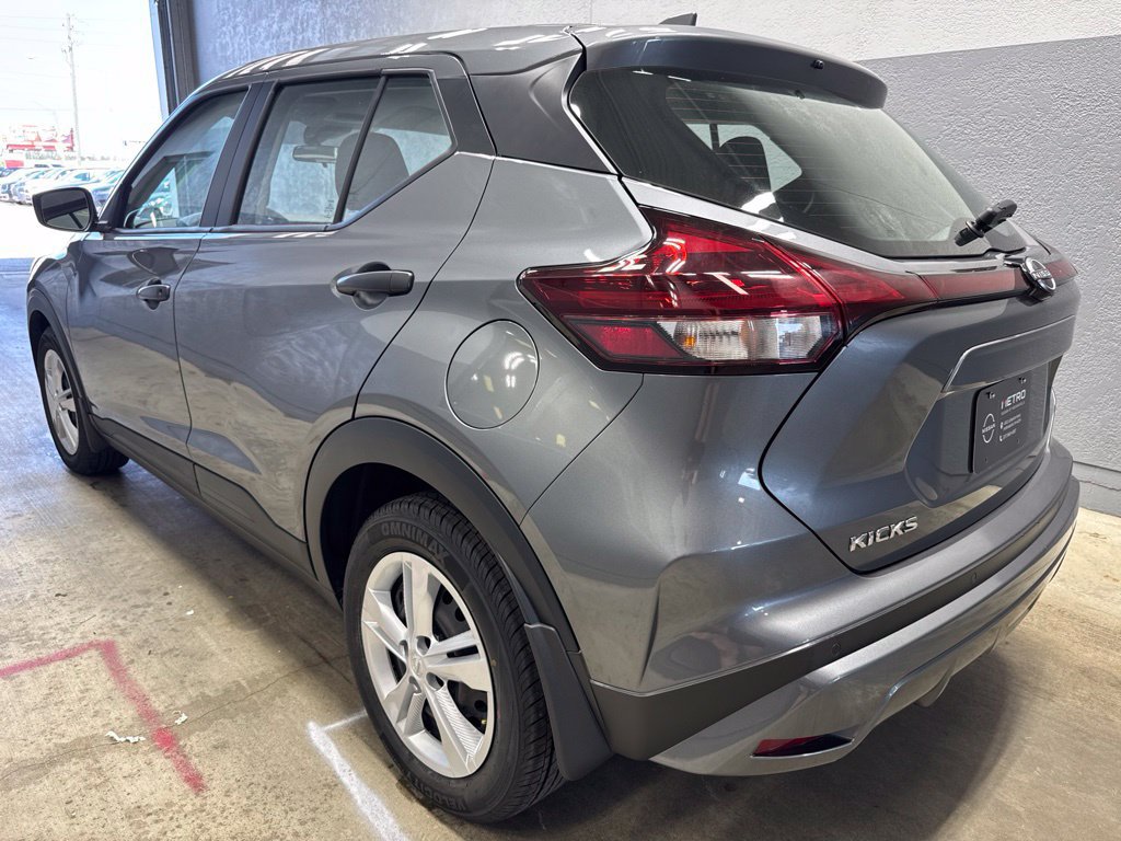 Used 2025 Nissan Kicks Play S FWD image 3