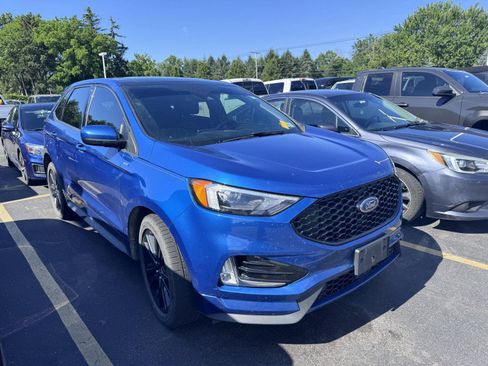 Used 2022 Ford Edge ST-Line w/ Class II Trailer Tow Package AWD/4WD image 3