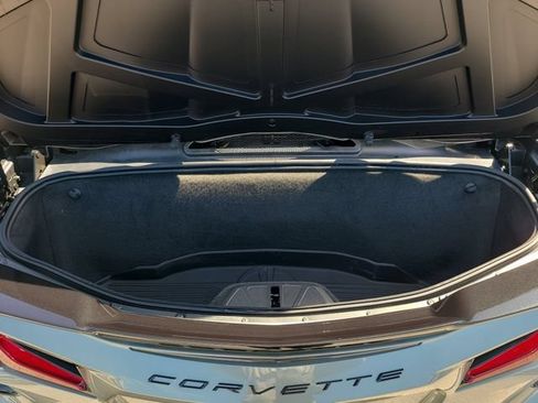 Used 2023 Chevrolet Corvette Stingray Convertible w/ Z51 Performance Package RWD image 9