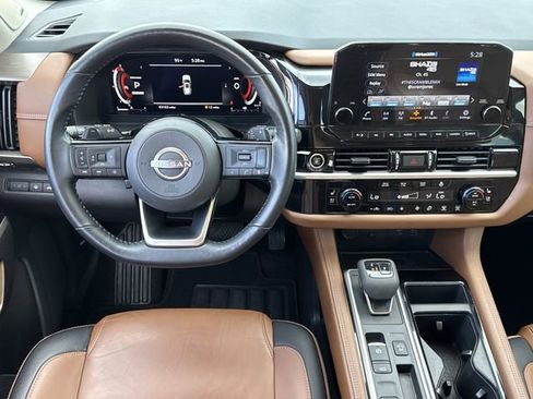 Certified 2023 Nissan Pathfinder Platinum image 15