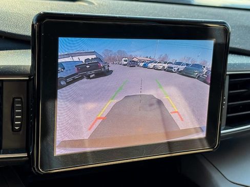 Used 2023 Ford Explorer XLT w/ Equipment Group 202A image 29