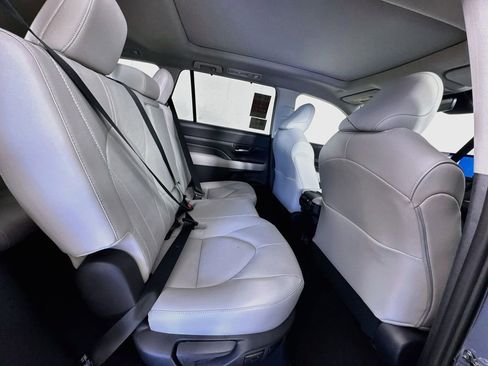 New 2026 Toyota Grand Highlander FWD image 26