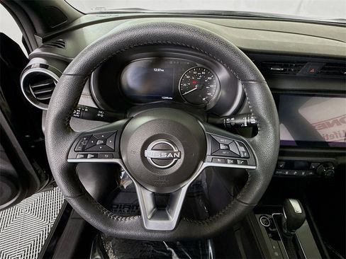Certified 2024 Nissan Kicks SR w/ SR Premium Package image 20