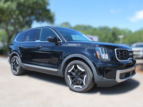 Used 2023 Kia Telluride S w/ S Sunroof Package AWD/4WD image 3
