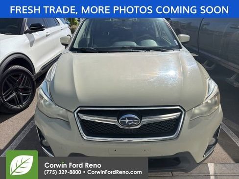 Used 2017 Subaru Crosstrek 2.0i Premium AWD/4WD image 2