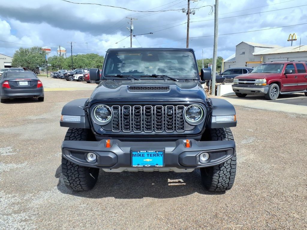 Used 2026 Jeep Gladiator Mojave AWD/4WD image 9