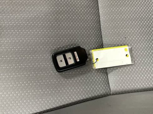Used 2018 Honda HR-V EX image 32