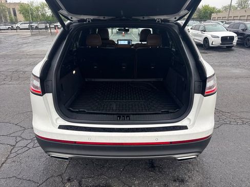 Certified 2022 Lincoln Nautilus Reserve w/ Luxury Package AWD/4WD image 28
