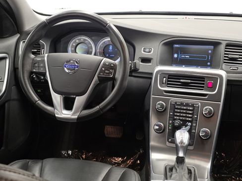 Used 2013 Volvo S60 T5 FWD image 5