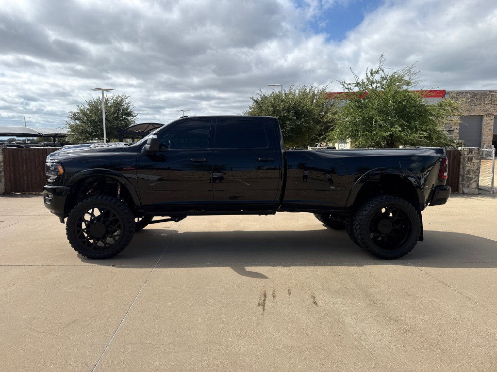 Used 2024 RAM 3500 Limited w/ Night Edition AWD/4WD image 6
