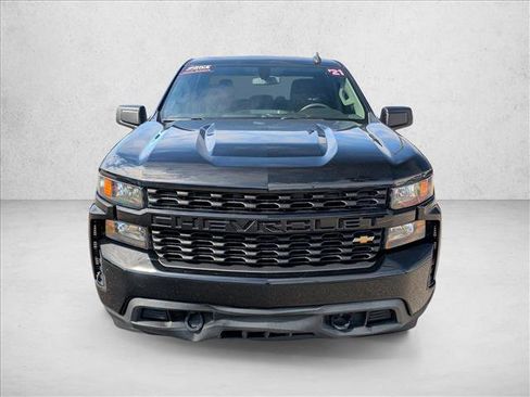 Used 2021 Chevrolet Silverado 1500 Custom image 2