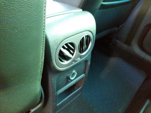 Used 2013 Volkswagen Tiguan SEL FWD image 31