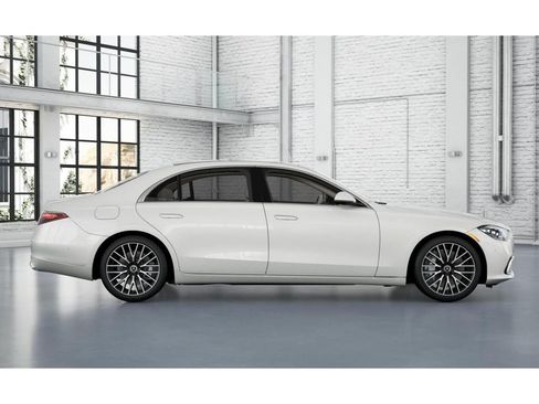 Certified 2022 Mercedes-Benz S 500 4MATIC image 2