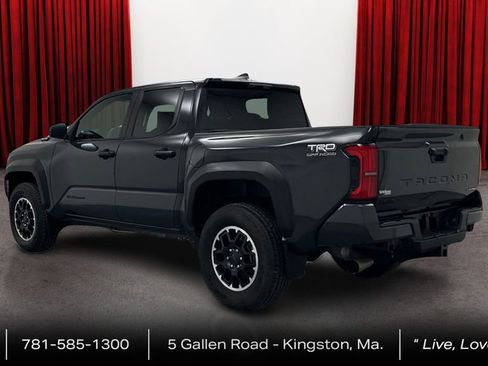 Certified 2024 Toyota Tacoma TRD Off-Road image 7