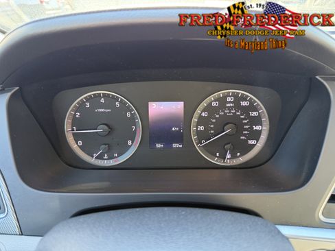 Used 2017 Hyundai Sonata Sport w/ Value Edition Package 02 image 11