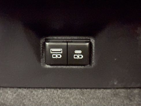 Certified 2025 Toyota Camry SE w/ Multimedia Upgrade Package FWD image 36