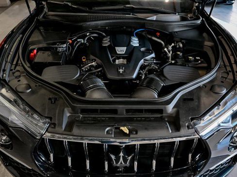 Used 2022 Maserati Levante GT image 52