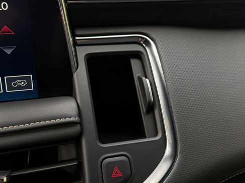 Used 2024 Chevrolet Tahoe Premier image 41