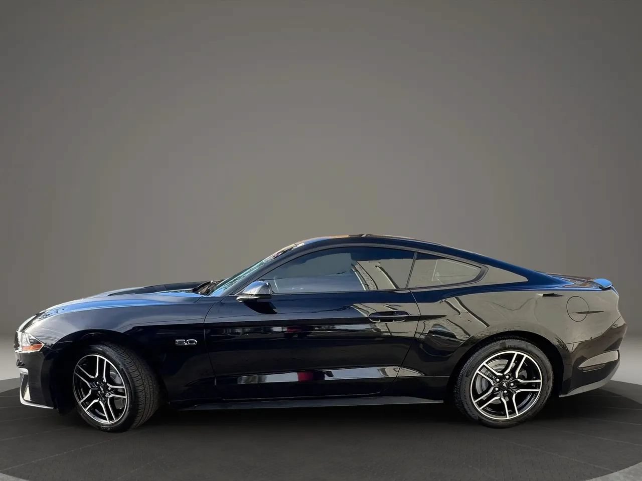 Used 2021 Ford Mustang GT w/ Equipment Group 301A RWD image 2