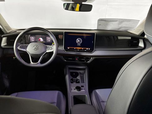 New 2026 Volkswagen Tiguan SE image 12