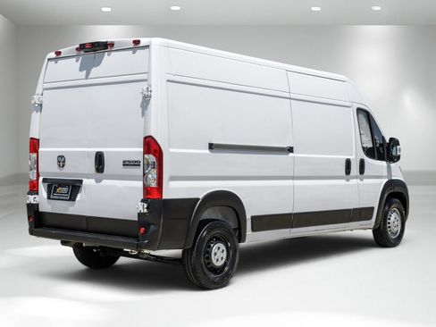 Used 2025 RAM ProMaster 2500 w/ Convenience Group FWD image 6